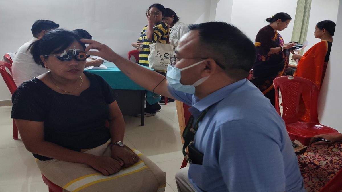 मणिपुर यूनिवर्सिटी में मुफ्त मल्टी-स्पेशियलिटी हेल्थ कैंप, 300 से अधिक लाभान्वित